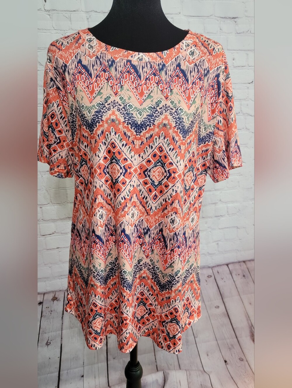 Orange & Navy Aztec Print Short Sleeve Tunic Size Large